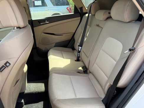 Used 2018 Hyundai Tucson SE image 13