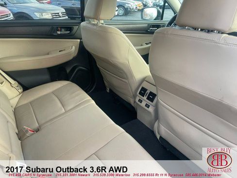 Used 2017 Subaru Outback 3.6R Limited image 10