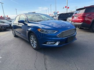 Used 2017 Ford Fusion SE w/ Fusion SE Technology Package video 1