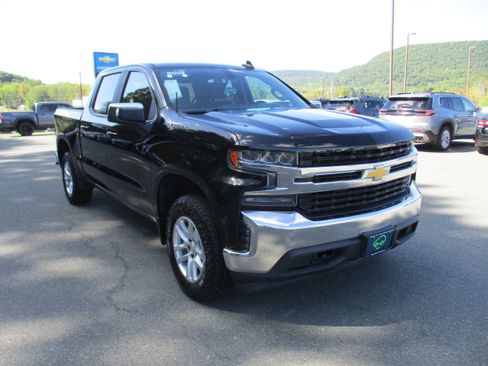 Used 2019 Chevrolet Silverado 1500 LT w/ All-Star Edition AWD/4WD image 3