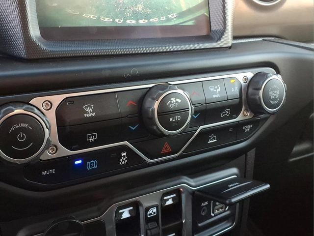 Used 2023 Jeep Wrangler Unlimited w/ 8.4" Radio Group AWD/4WD image 11