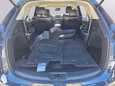 Used 2023 MAZDA CX-9 Touring image 32