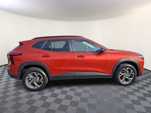 Certified 2024 Chevrolet Trax LT w/ Driver Confidence Package FWD image 7