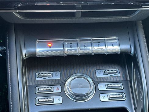 New 2026 Lincoln Nautilus Premier image 20