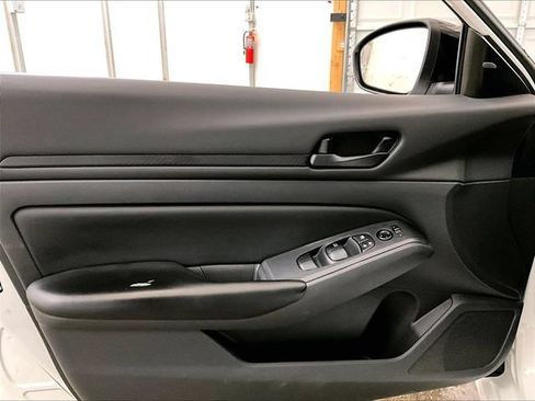 Used 2023 Nissan Altima 2.5 S FWD image 22