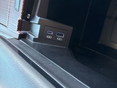 Used 2022 Toyota Sienna LE image 25