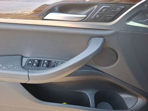 Used 2019 BMW X3 xDrive30i w/ Premium Package image 13