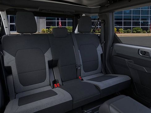 New 2025 Ford Bronco 4-Door image 11