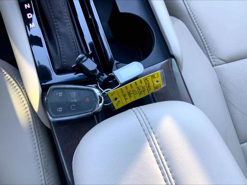 Used 2016 Cadillac XTS Luxury w/ Driver Awareness Package FWD image 14