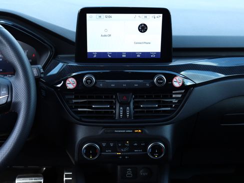 Used 2024 Ford Escape ST-Line image 8