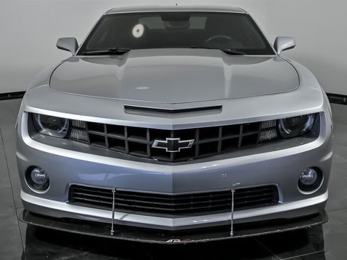 Used 2010 Chevrolet Camaro SS w/ RS Package RWD image 4