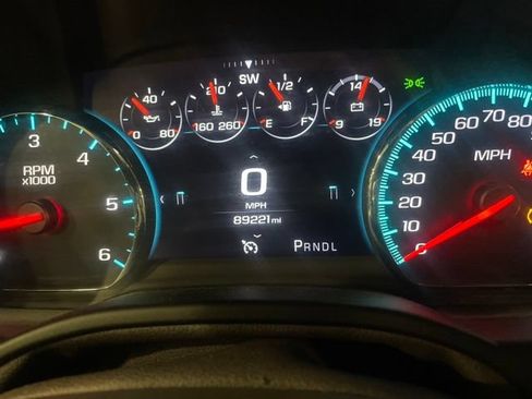 Used 2018 GMC Yukon Denali w/ Open Road Package AWD/4WD image 15