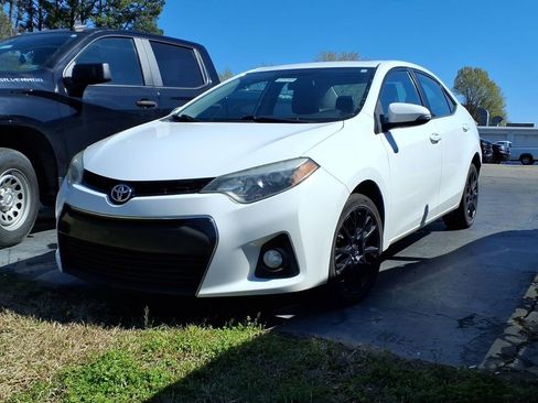 Used 2016 Toyota Corolla S Special Edition image 3