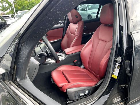 Used 2023 BMW 330i Sedan w/ M Sport Package RWD image 25