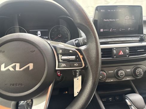 Certified 2024 Kia Forte LXS w/ LXS Technology Package FWD image 18