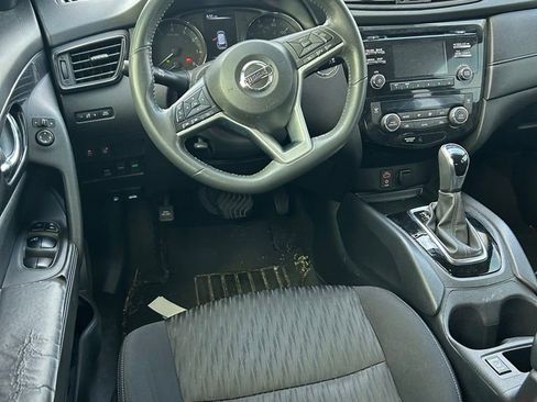 Used 2017 Nissan Rogue SV w/ Midnight Edition Package AWD/4WD image 5
