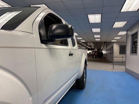 Used 2013 Nissan Frontier SV w/ SV Value Truck Pkg image 16