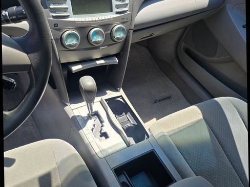 Used 2007 Toyota Camry LE image 9