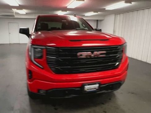 New 2026 GMC Sierra 1500 Elevation w/ Elevation Select Package AWD/4WD image 3