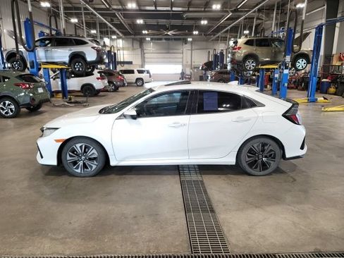 Used 2017 Honda Civic EX image 4