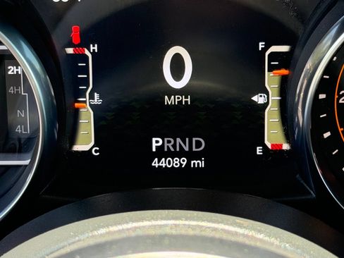 Used 2020 Jeep Wrangler Unlimited Sport AWD/4WD image 19