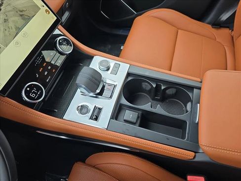 New 2026 Jaguar F-PACE R-Dynamic S image 24