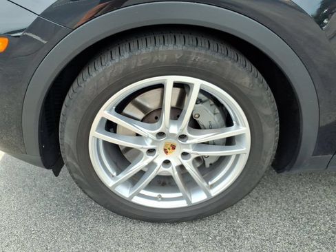 Used 2021 Porsche Cayenne S AWD/4WD image 10
