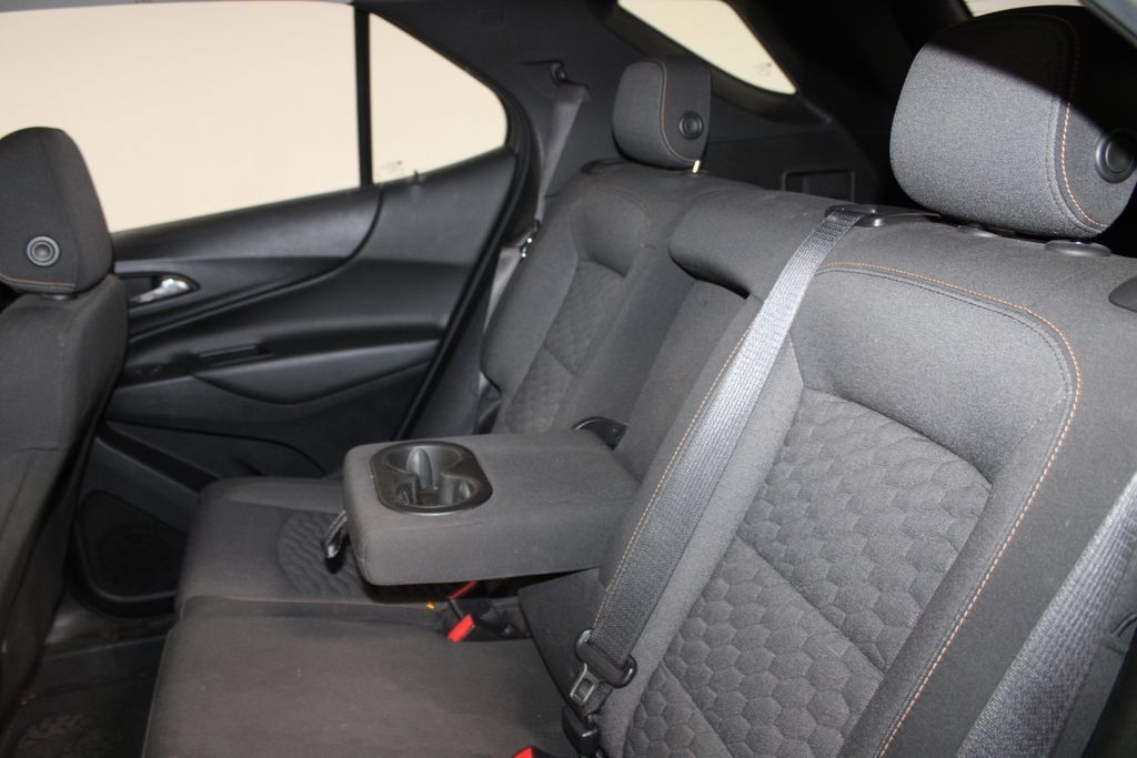 Used 2019 Chevrolet Equinox LT w/ LPO, Cargo Package FWD image 16