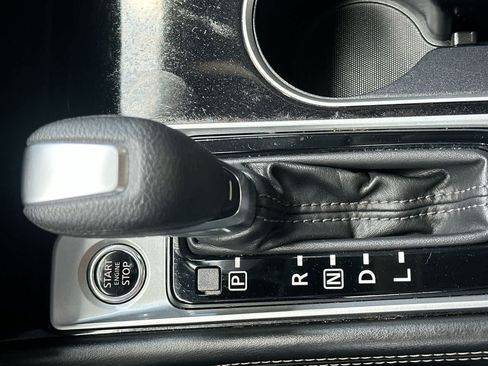 Used 2023 Nissan Altima 2.5 SV FWD image 21