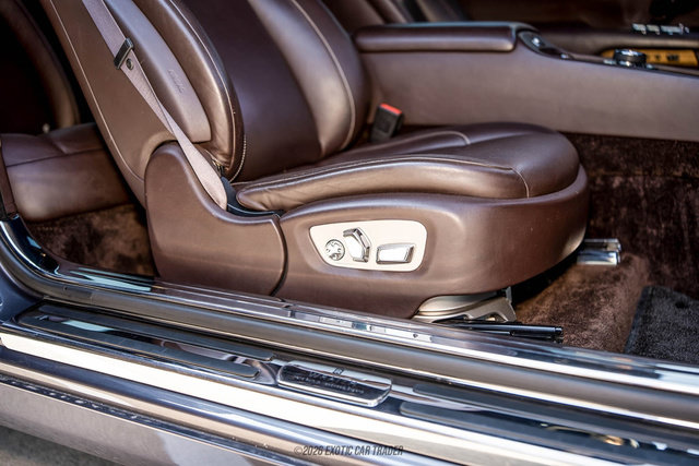 Used 2016 Rolls-Royce Wraith RWD image 39