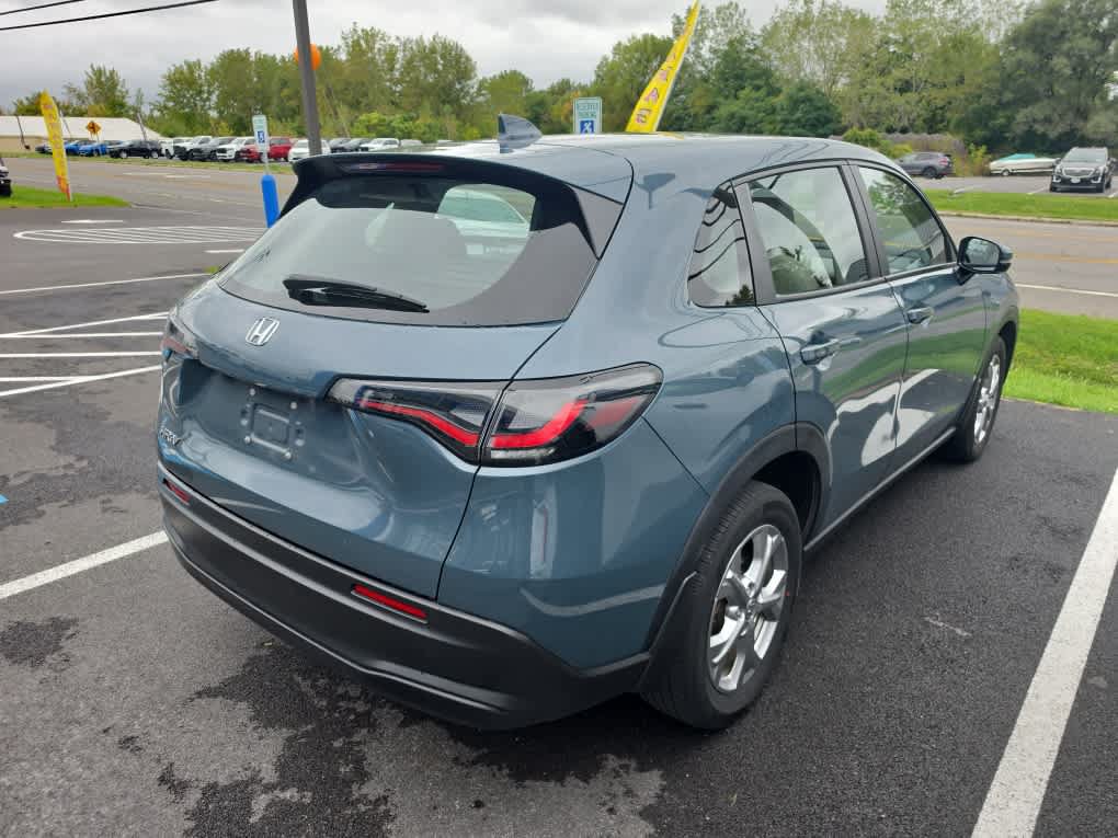 Used 2024 Honda HR-V LX image 3