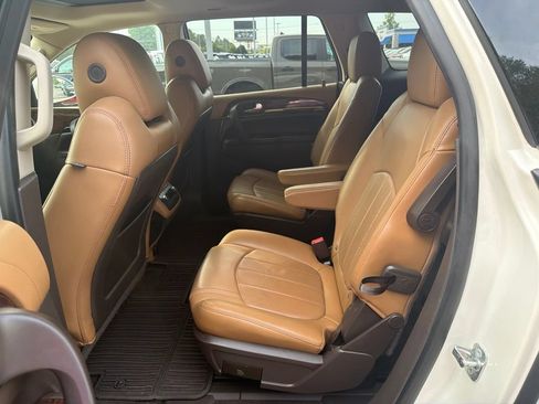 Used 2015 Buick Enclave Premium w/ Experience Buick Package FWD image 11
