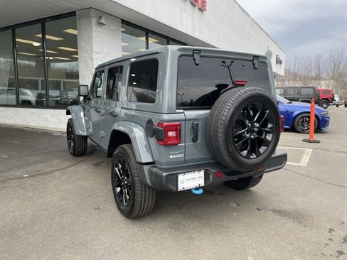 Used 2024 Jeep Wrangler Unlimited Sahara w/ Safety Group image 7