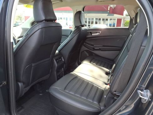 Certified 2024 Ford Edge SEL w/ Convenience Package AWD/4WD image 10