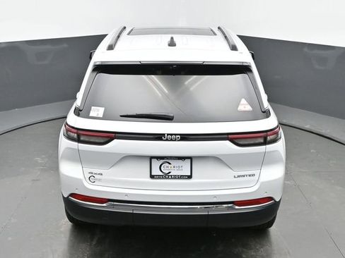 New 2025 Jeep Grand Cherokee Limited w/ Luxury Tech Group II AWD/4WD image 42
