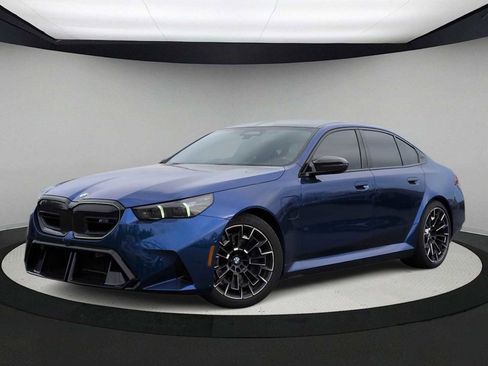 Used 2025 BMW M5 w/ Carbon Package image 1