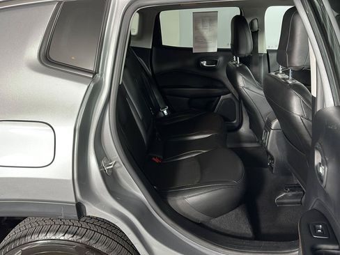 Used 2021 Jeep Compass Latitude w/ Convenience Group AWD/4WD image 28