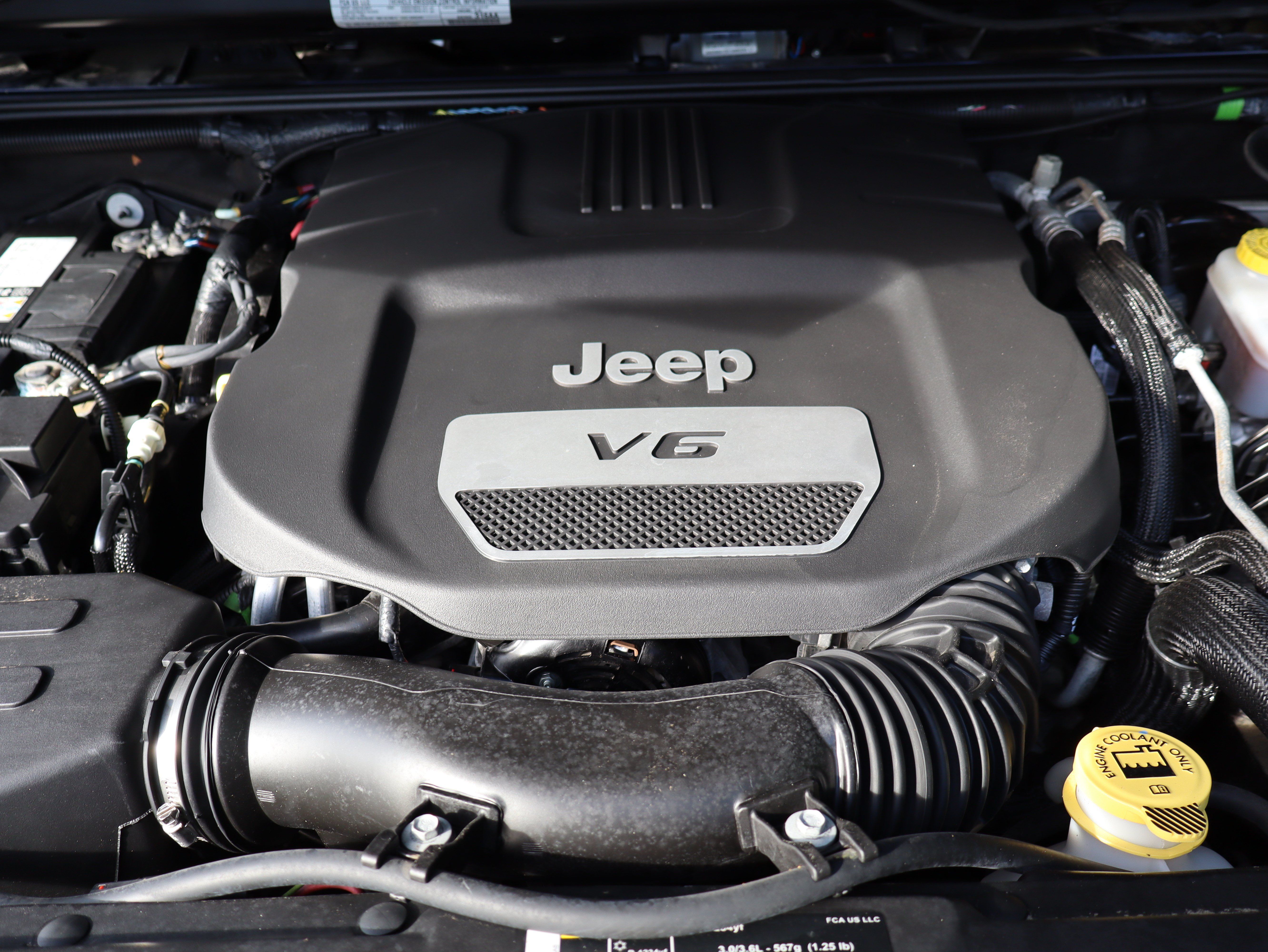 Used 2018 Jeep Wrangler Unlimited Sport AWD/4WD image 49