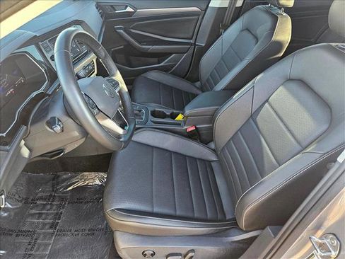 Used 2024 Volkswagen Jetta SE image 14