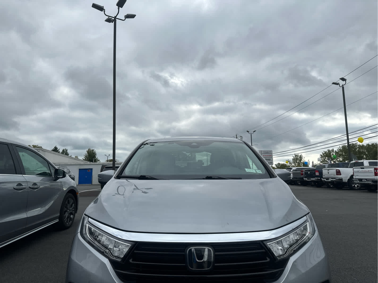 Used 2023 Honda Odyssey Touring image 1