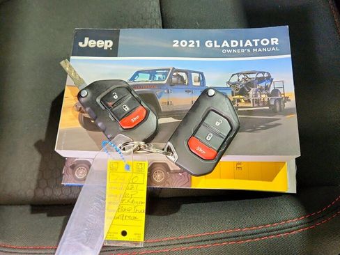 Used 2021 Jeep Gladiator Rubicon image 34