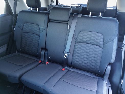 New 2025 Nissan Pathfinder S image 12