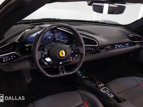 Used 2023 Ferrari 296 GTS RWD image 31