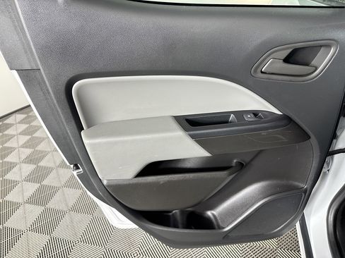 Used 2022 Chevrolet Colorado W/T image 23