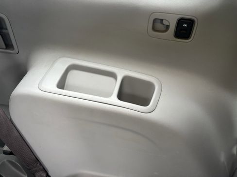 Used 2019 GMC Acadia SLE image 33