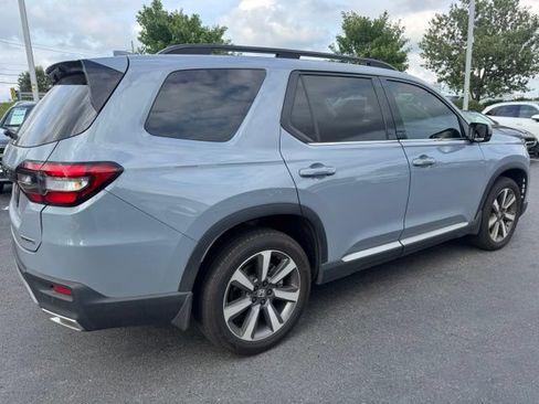 Used 2025 Honda Pilot Touring image 25