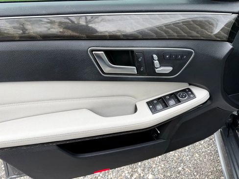 Used 2016 Mercedes-Benz E 350 4MATIC Wagon image 60