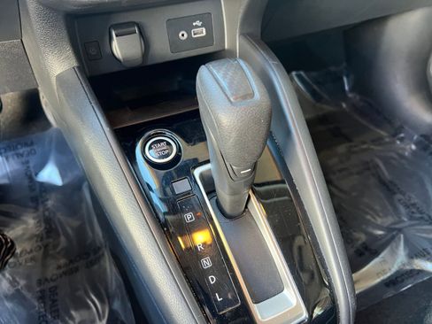 Used 2025 Nissan Versa SV image 41