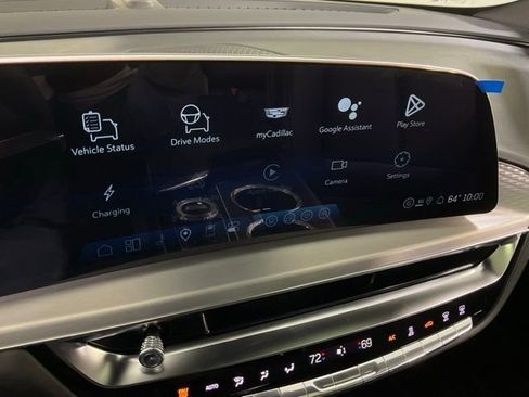 New 2026 Cadillac Lyriq Luxury w/ LPO, Floor Liner Package image 10