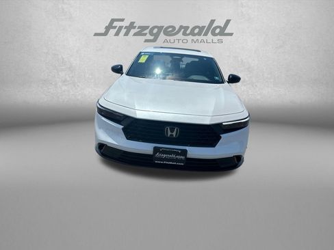 Used 2025 Honda Accord Sport image 2